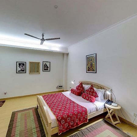 Colonel'S Retreat At The Airport Bed & Breakfast Yeni Delhi Dış mekan fotoğraf