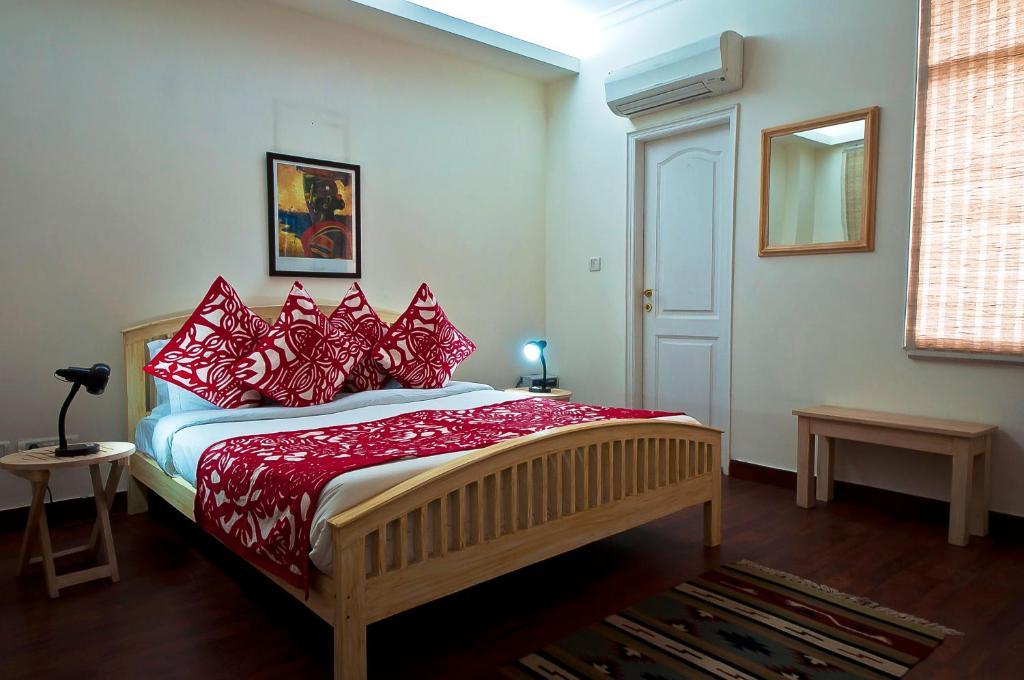 Colonel'S Retreat At The Airport Bed & Breakfast Yeni Delhi Dış mekan fotoğraf
