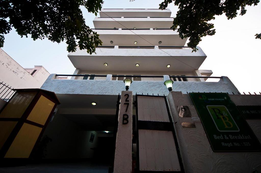 Colonel'S Retreat At The Airport Bed & Breakfast Yeni Delhi Dış mekan fotoğraf