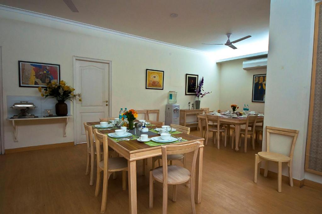 Colonel'S Retreat At The Airport Bed & Breakfast Yeni Delhi Dış mekan fotoğraf