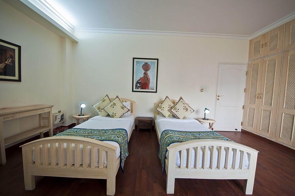 Colonel'S Retreat At The Airport Bed & Breakfast Yeni Delhi Dış mekan fotoğraf