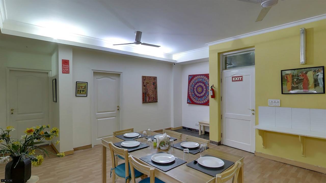 Colonel'S Retreat At The Airport Bed & Breakfast Yeni Delhi Dış mekan fotoğraf