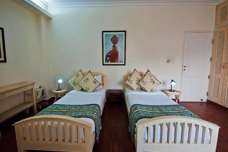 Colonel'S Retreat At The Airport Bed & Breakfast Yeni Delhi Dış mekan fotoğraf